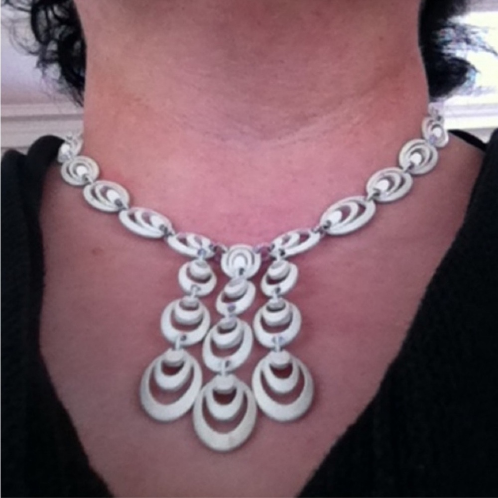 Vintage Trifari 60's White Enamel Swirl Necklace